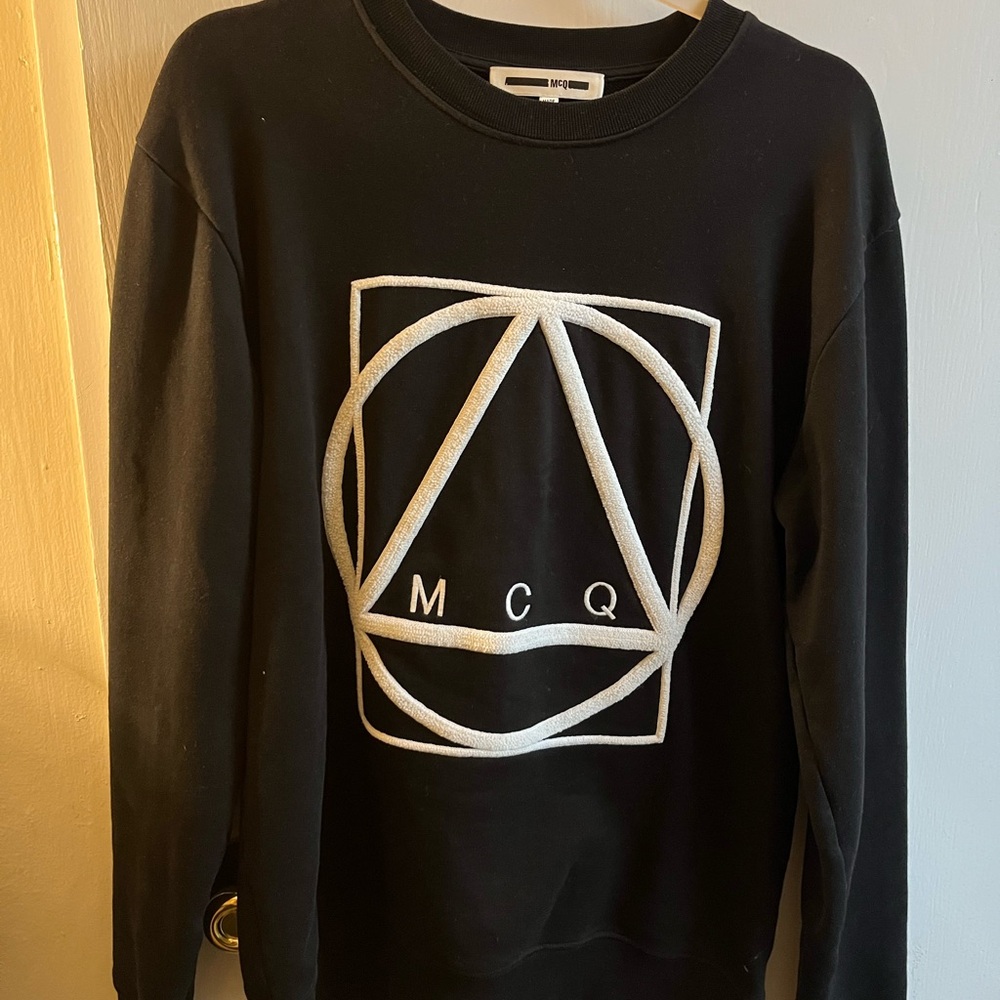 MCQ Alexander McQueen Black Logo Geometric Embroidered Sweatshirt